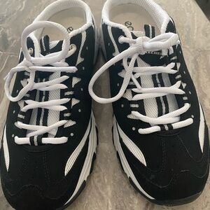 Skechers D’Lites